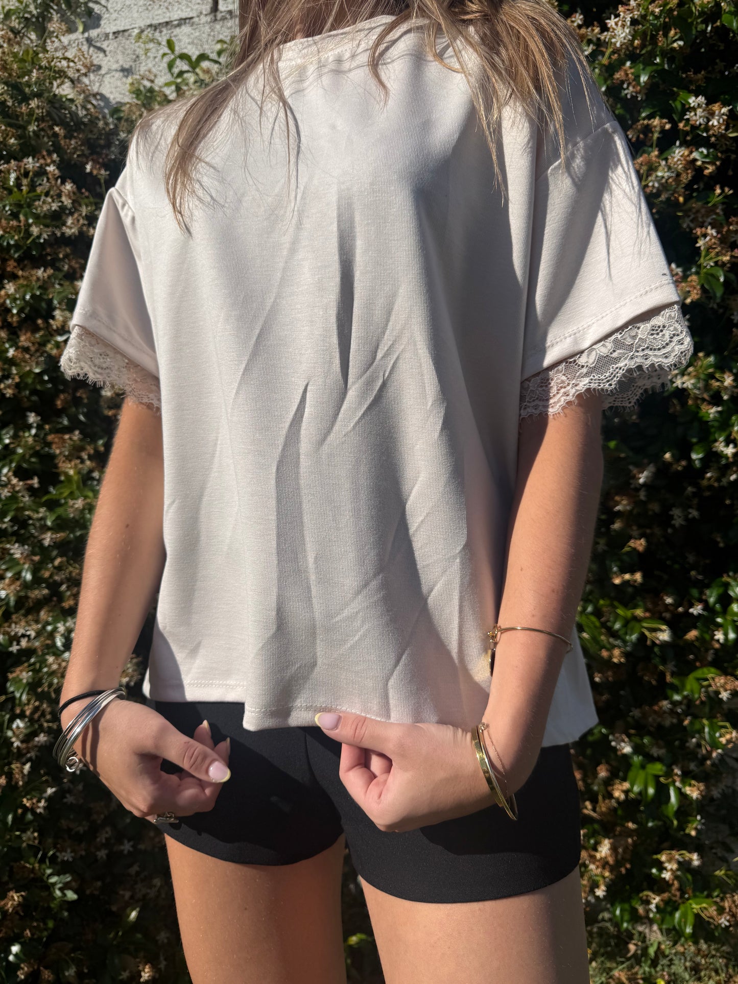 T-shirt dentelle