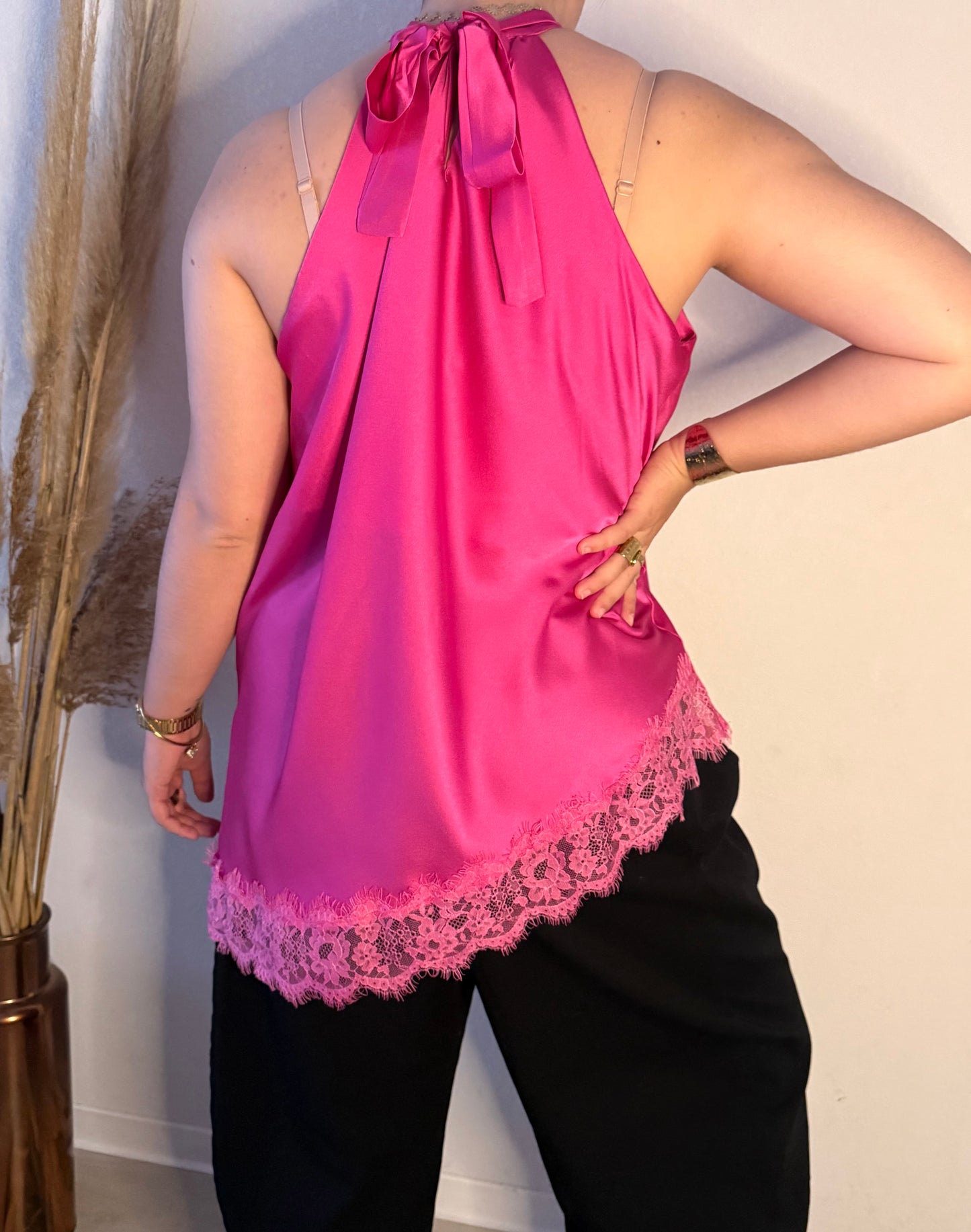 Top satin